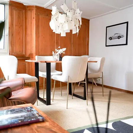 Charming Historical In Center Oldtown Apartment Zurich