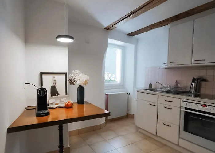 Charming Historical In Center Oldtown